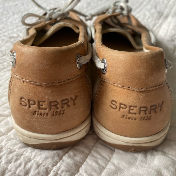 Size 6.5 Sperry Boat Shoes - Picture 2 of 6